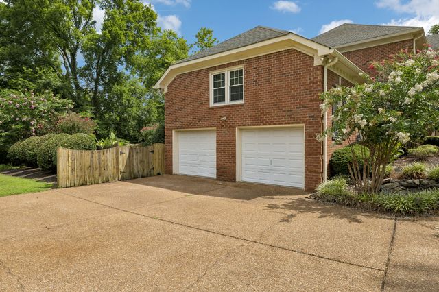 2212 Oak Cir, Franklin, TN 37064