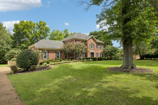2212 Oak Cir, Franklin, TN 37064
