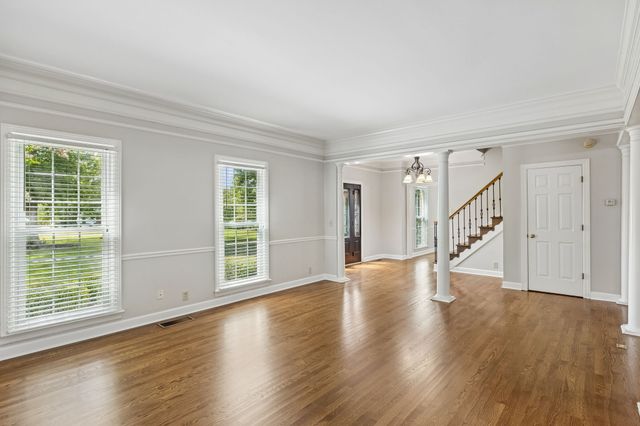 2212 Oak Cir, Franklin, TN 37064