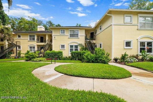 1800 THE GREENS Way 507, Jacksonville Beach, FL 32250