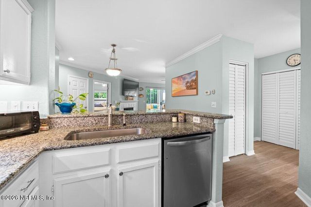 1800 THE GREENS Way 507, Jacksonville Beach, FL 32250