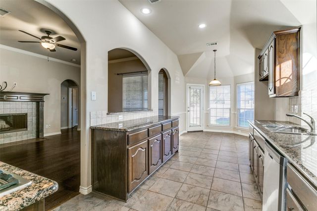 11408 Kenny Drive, Fort Worth, TX 76244