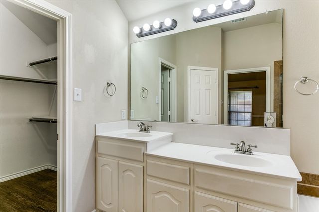 11408 Kenny Drive, Fort Worth, TX 76244