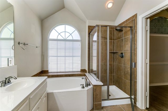 11408 Kenny Drive, Fort Worth, TX 76244