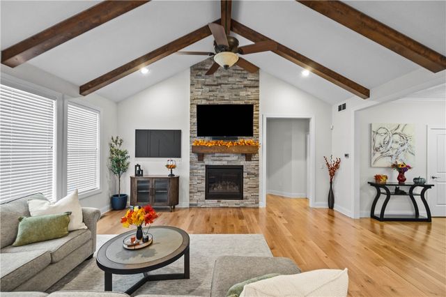 11 Montgomery Glen Drive, Webster, NY 14580