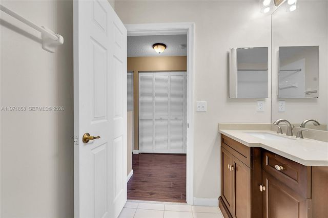 9840 NW 19th Pl, Sunrise, FL 33322