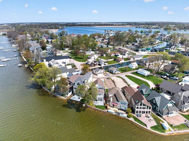 8099 E Rosella Street, Syracuse, IN 46567