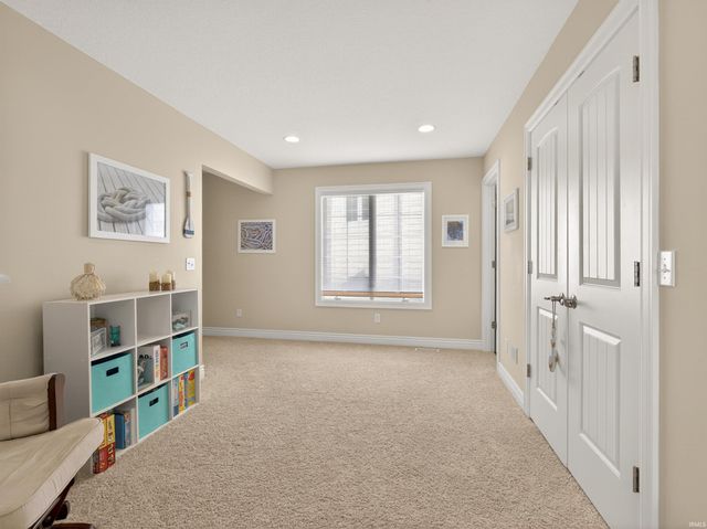 8099 E Rosella Street, Syracuse, IN 46567