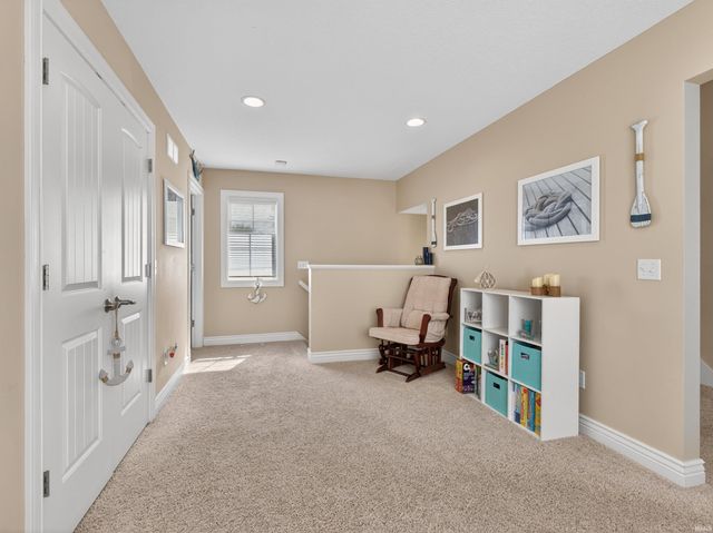 8099 E Rosella Street, Syracuse, IN 46567