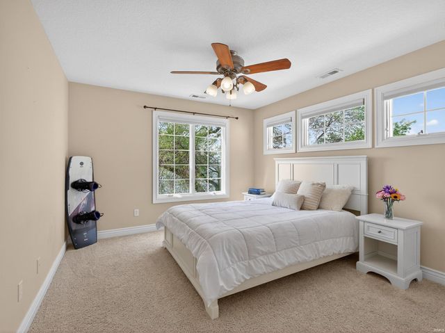 8099 E Rosella Street, Syracuse, IN 46567