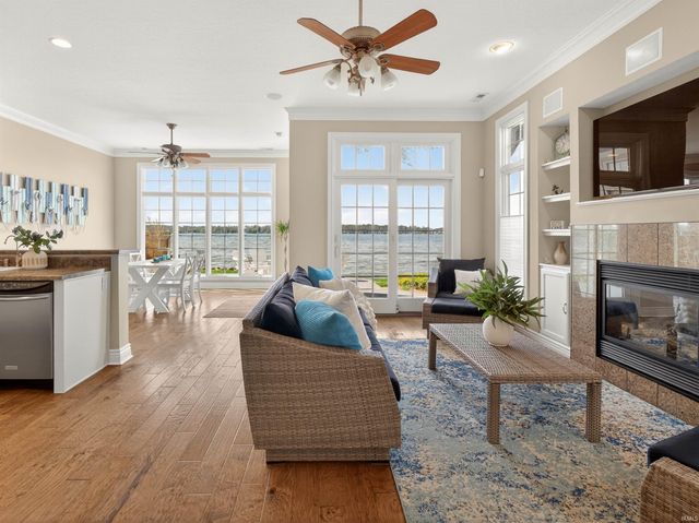 8099 E Rosella Street, Syracuse, IN 46567