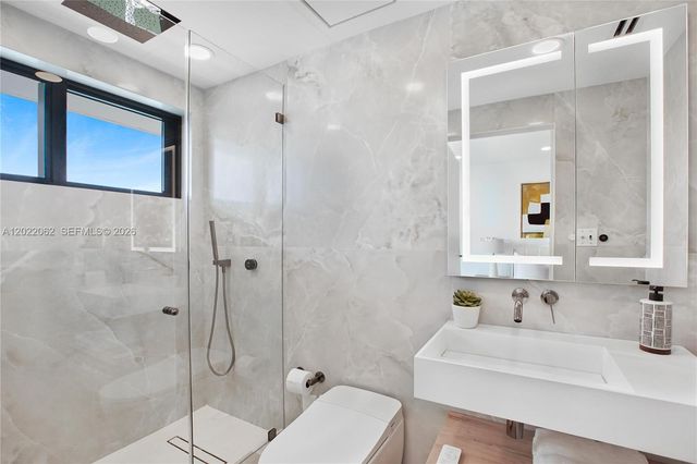 9 Island Avenue T2, Miami Beach, FL 33139