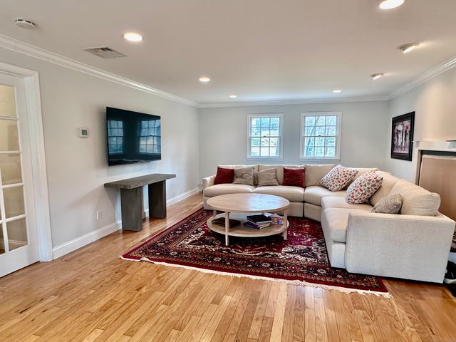 20 Joann Circle, Westport, CT 06880