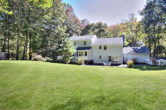 20 Joann Circle, Westport, CT 06880