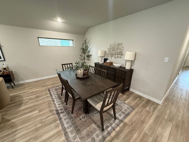 645 Olympic Way, Red Oak, TX 75154