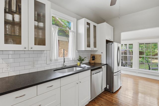 1909 6th Avenue, Fort Worth, TX 76110