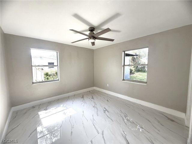 3350 Apache ST, Fort Myers, FL 33916