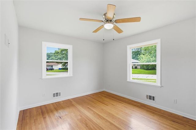 9050 E 84th Street, Kansas City, MO 64138