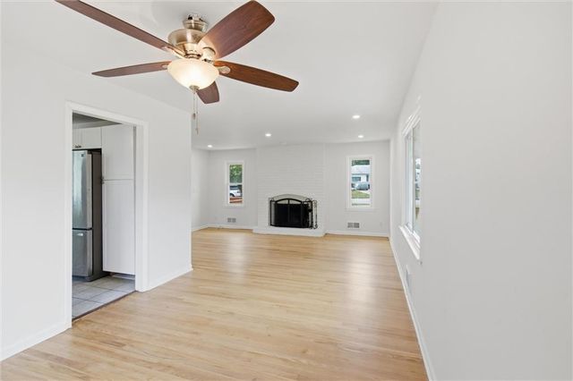 9050 E 84th Street, Kansas City, MO 64138