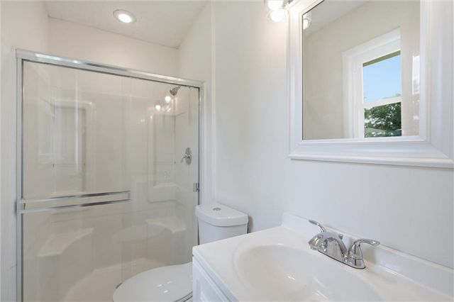 9050 E 84th Street, Kansas City, MO 64138