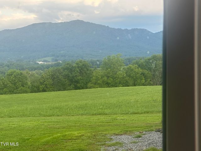 1070 Nolichuckey Road, Greeneville, TN 37743