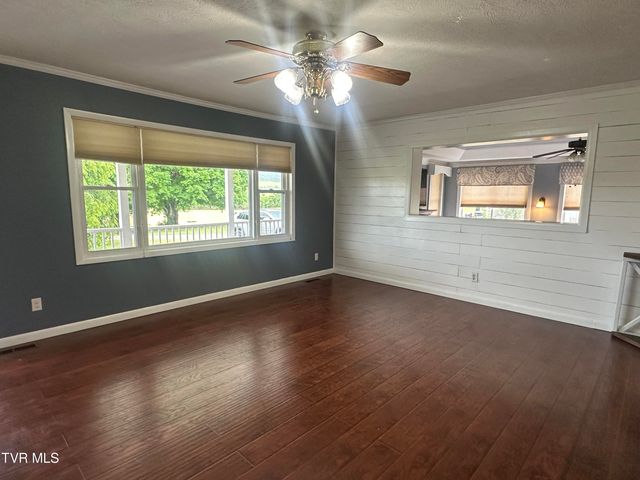 1070 Nolichuckey Road, Greeneville, TN 37743