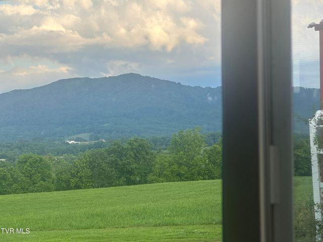 1070 Nolichuckey Road, Greeneville, TN 37743