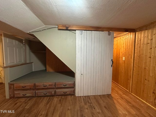 1070 Nolichuckey Road, Greeneville, TN 37743