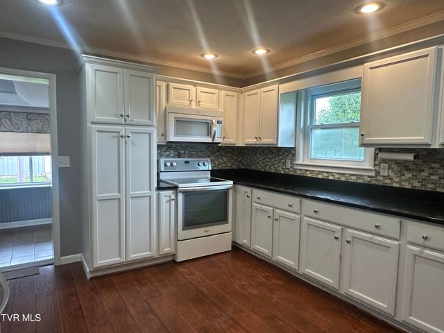 1070 Nolichuckey Road, Greeneville, TN 37743