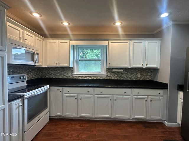 1070 Nolichuckey Road, Greeneville, TN 37743