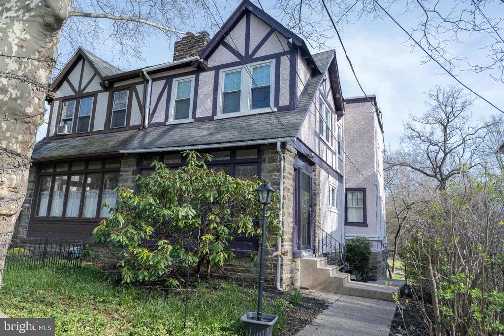 8037 HIGH SCHOOL RD, Elkins Park, PA 19027