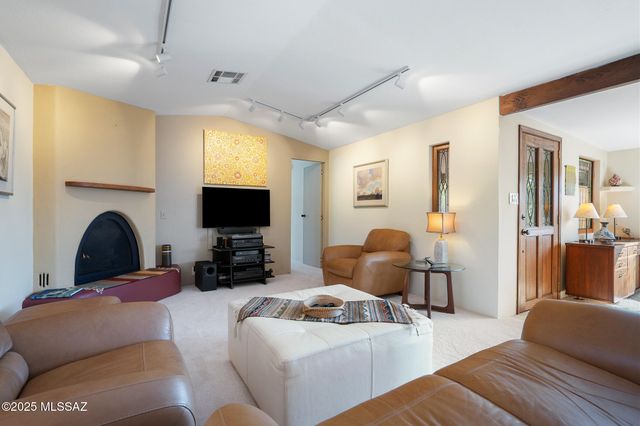 4596 E Trotter Road, Tucson, AZ 85739