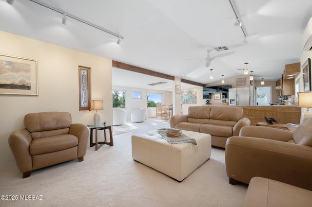 4596 E Trotter Road, Tucson, AZ 85739