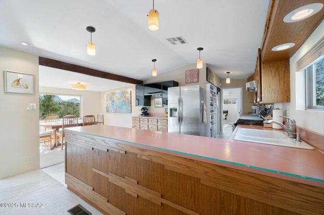 4596 E Trotter Road, Tucson, AZ 85739