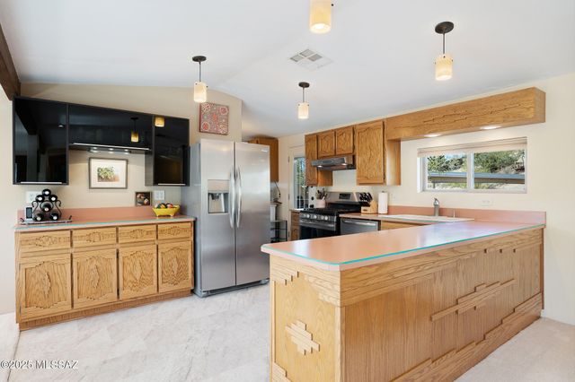 4596 E Trotter Road, Tucson, AZ 85739