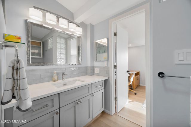 4596 E Trotter Road, Tucson, AZ 85739