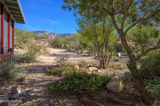 4596 E Trotter Road, Tucson, AZ 85739