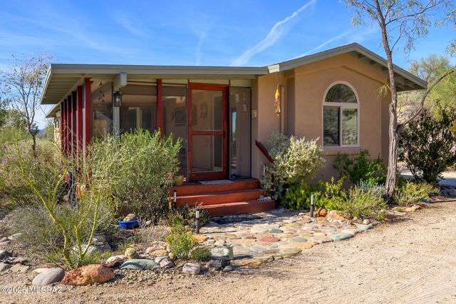 4596 E Trotter Road, Tucson, AZ 85739