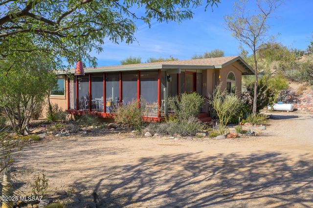 4596 E Trotter Road, Tucson, AZ 85739