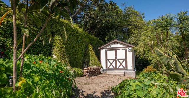 3922 Glenridge Drive, Sherman Oaks, CA 91423