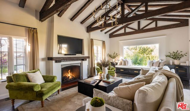 3922 Glenridge Drive, Sherman Oaks, CA 91423