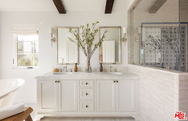 3922 Glenridge Drive, Sherman Oaks, CA 91423