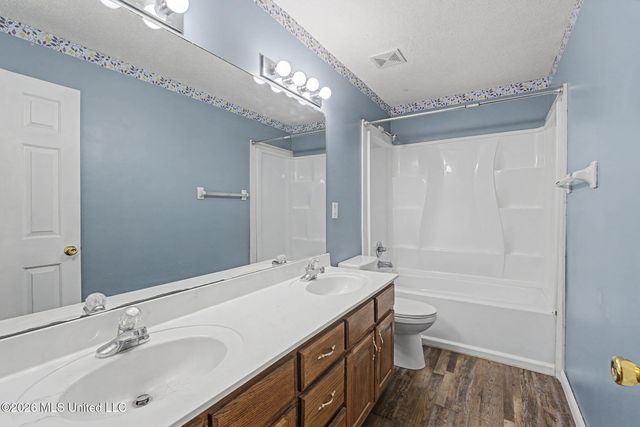 9035 Cedar Creek Drive, Olive Branch, MS 38654