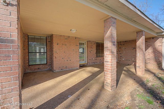 9035 Cedar Creek Drive, Olive Branch, MS 38654