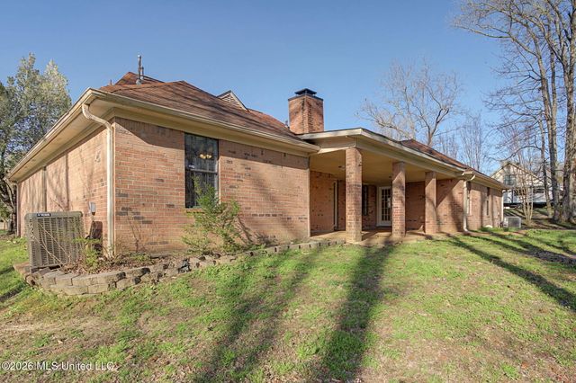 9035 Cedar Creek Drive, Olive Branch, MS 38654