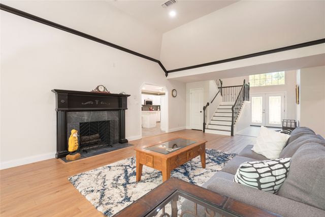 2020 Arbor Bend Street, Bonham, TX 75418