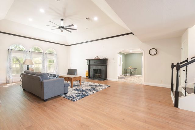 2020 Arbor Bend Street, Bonham, TX 75418