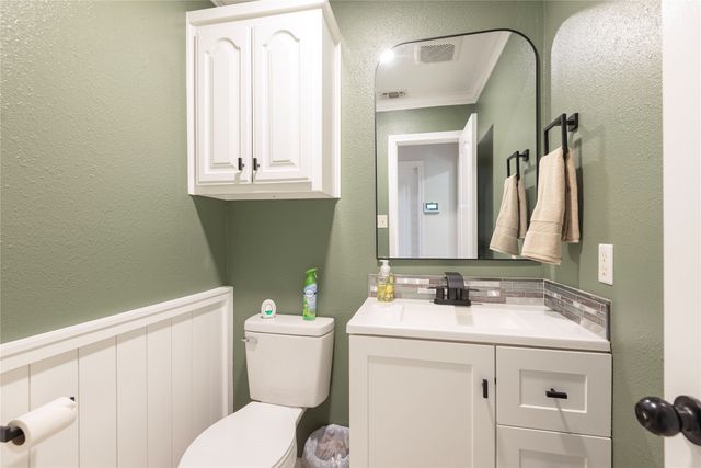 2020 Arbor Bend Street, Bonham, TX 75418