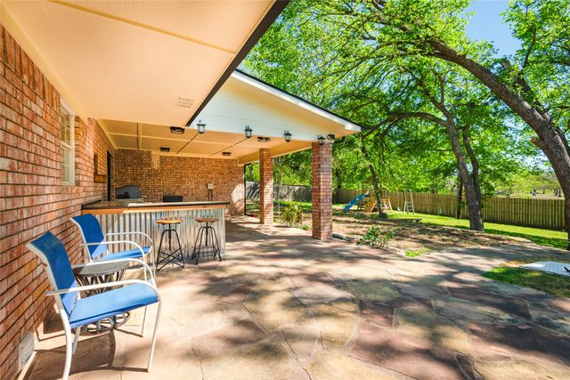 2020 Arbor Bend Street, Bonham, TX 75418
