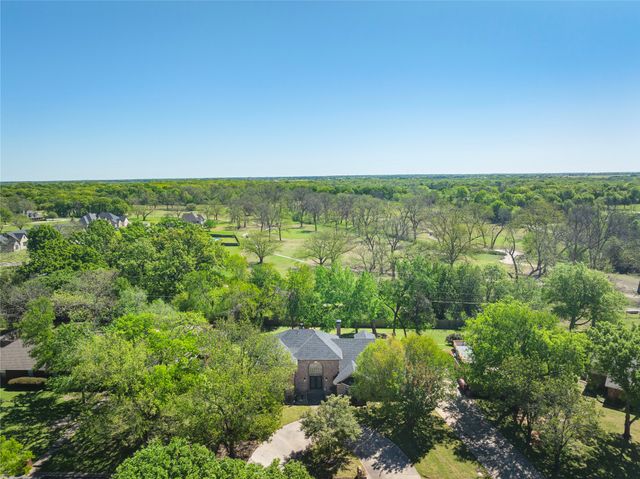 2020 Arbor Bend Street, Bonham, TX 75418